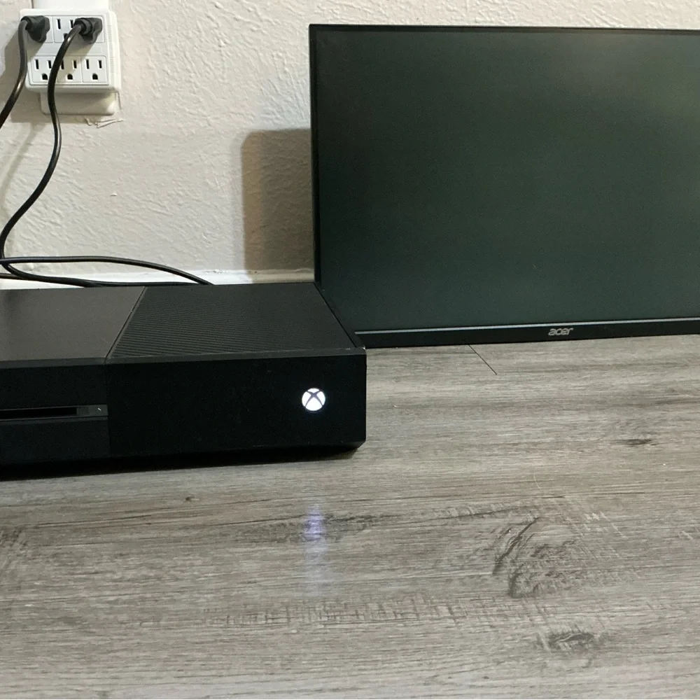 Acer Gaming Console with White and Green Controller